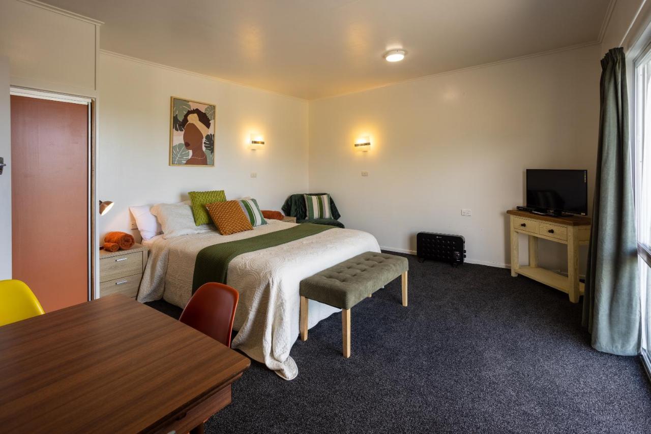Glenalmond Country Motels Harihari Extérieur photo