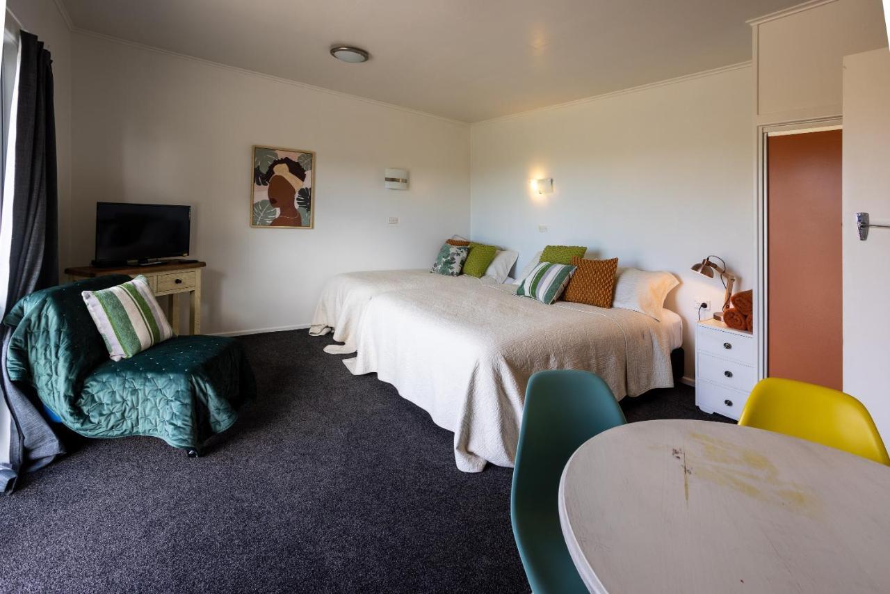 Glenalmond Country Motels Harihari Extérieur photo