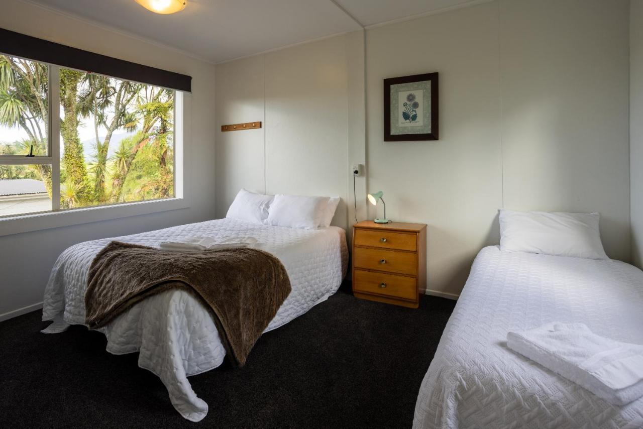 Glenalmond Country Motels Harihari Extérieur photo