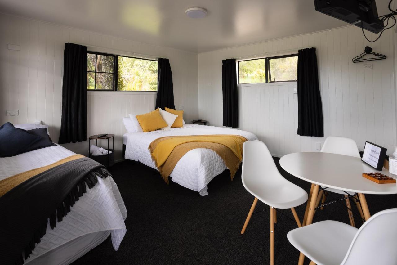 Glenalmond Country Motels Harihari Extérieur photo