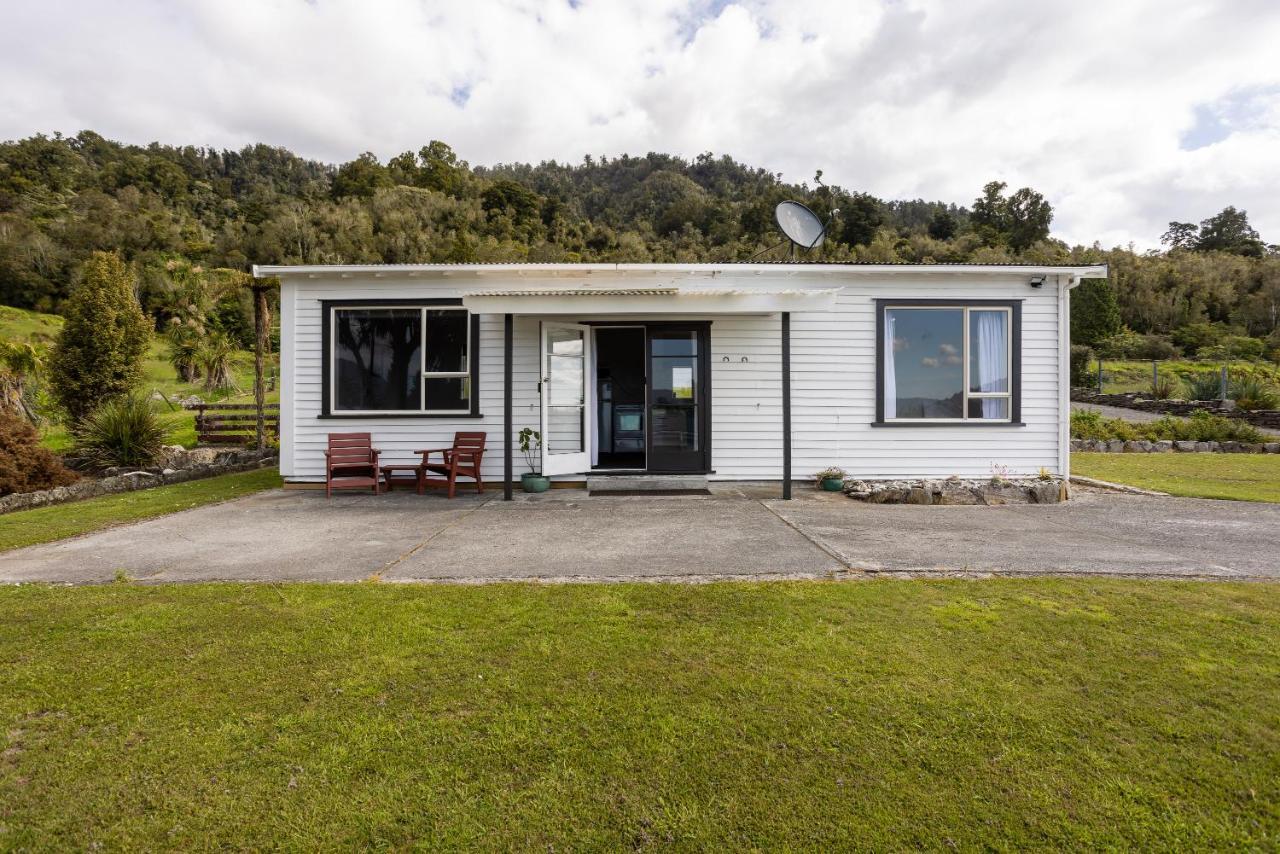 Glenalmond Country Motels Harihari Extérieur photo
